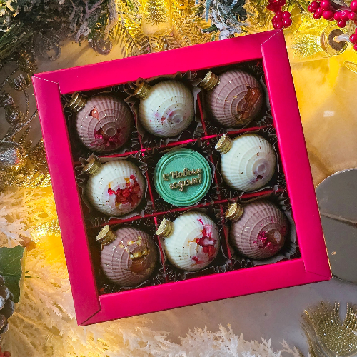 Новогодние шары - кондитерская Кондитерское ПоЛе в Санкт-Петербург заказать торт десерт пирожное онлайн