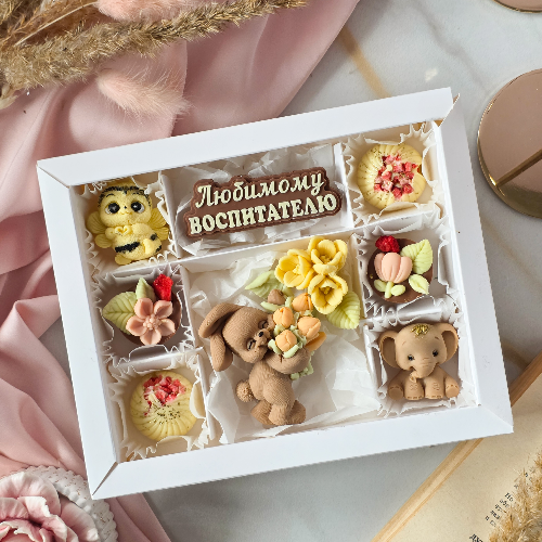 Любимому воспитателю с зайкой - кондитерская Кондитерское ПоЛе в Санкт-Петербург заказать торт десерт пирожное онлайн