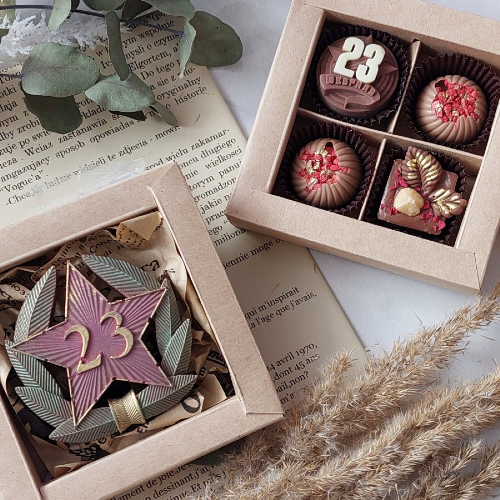 Набор мини конфет - кондитерская Кондитерское ПоЛе в Санкт-Петербург заказать торт десерт пирожное онлайн