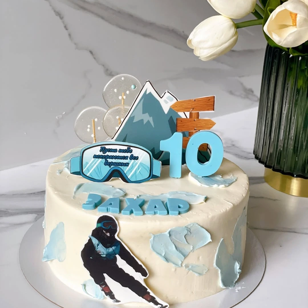 Лыжник - кондитерская Sweet Market в Комсомольск-на-Амуре заказать торт десерт пирожное онлайн