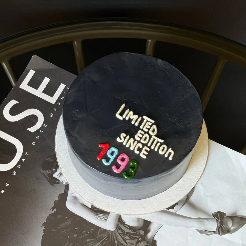 Limited edition since - кондитерская Alena desserts | Торт СПб | Клубника в шоколаде | Торт бомба | Бенто торт СПб в Санкт-Петербург заказать торт десерт пирожное онлайн