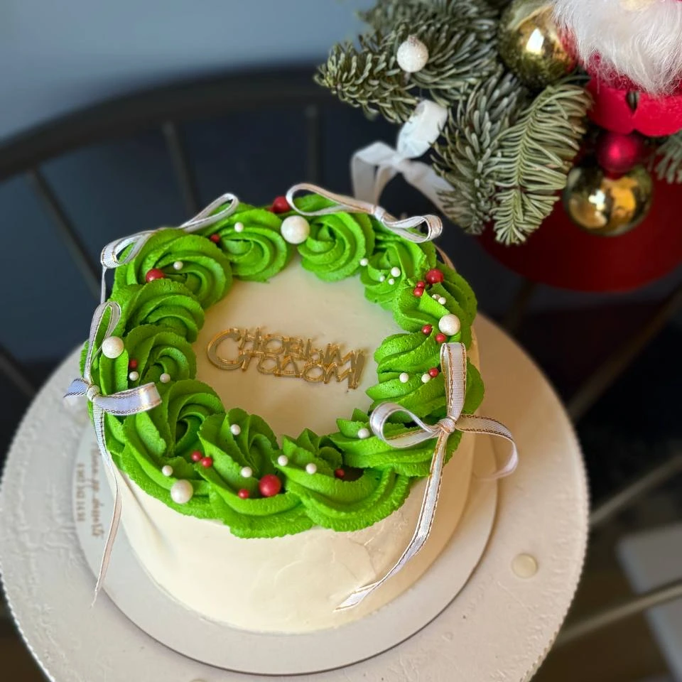 Ламбет. С новым годом - кондитерская Alena desserts | Торт СПб | Клубника в шоколаде | Торт бомба | Бенто торт СПб в Санкт-Петербург заказать торт десерт пирожное онлайн