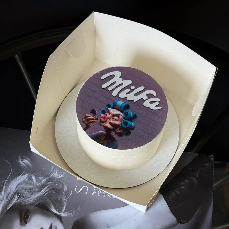 Милфа - кондитерская Alena desserts | Торт СПб | Клубника в шоколаде | Торт бомба | Бенто торт СПб в Санкт-Петербург заказать торт десерт пирожное онлайн