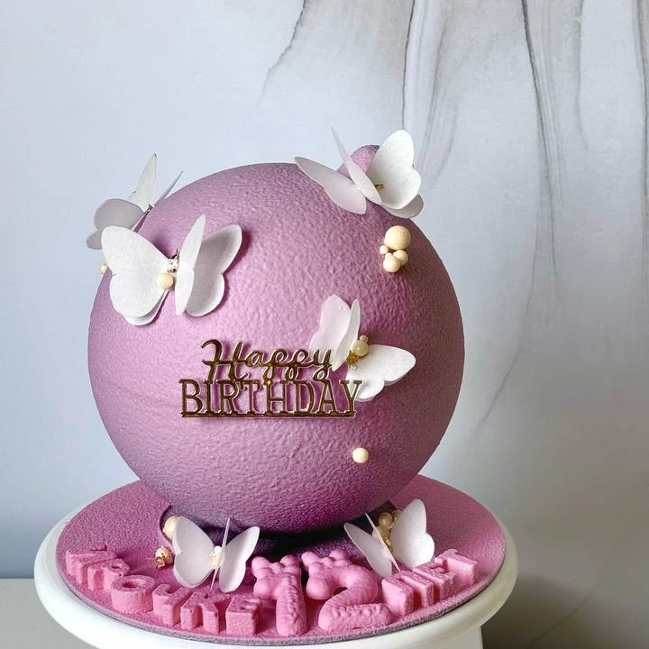 Торт бомба с бабочками - кондитерская Alena desserts | Торт СПб | Клубника в шоколаде | Торт бомба | Бенто торт СПб в Санкт-Петербург заказать торт десерт пирожное онлайн