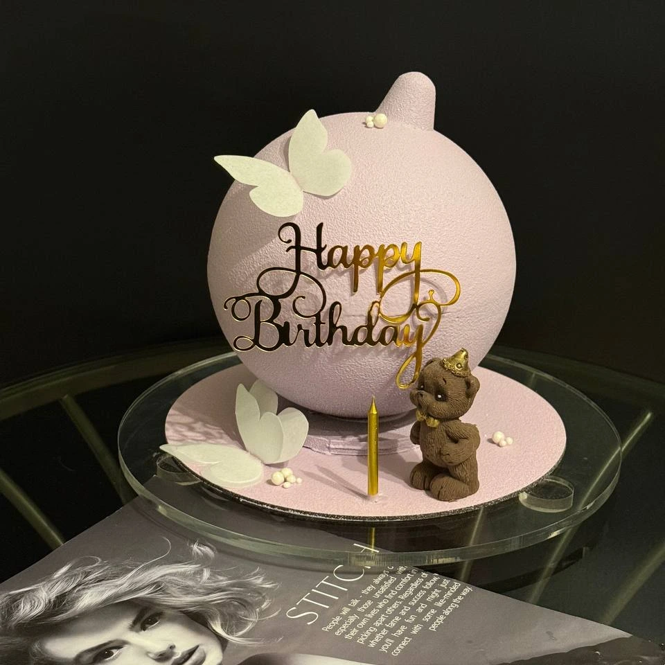 Торт бомба с фигуркой 🐻 - кондитерская Alena desserts | Торт СПб | Клубника в шоколаде | Торт бомба | Бенто торт СПб в Санкт-Петербург заказать торт десерт пирожное онлайн